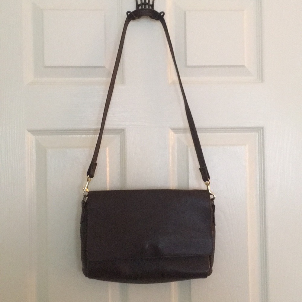 Brown leather shoulder bag